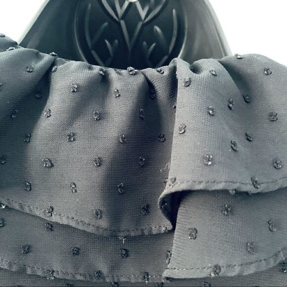 Who What Wear Black Swiss Dot Ruffled Button Down Blouse Size XS - Picture 8 of 11